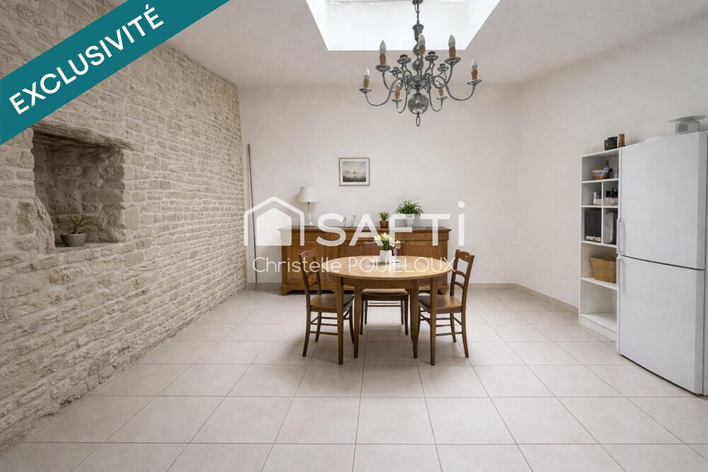 Vente Maison Centre-ville, 2 entrées, 3 chambres avec salles d'eau, cour et terrasse Niort
