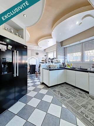  Maison � vendre 11 pi�ces 265 m�