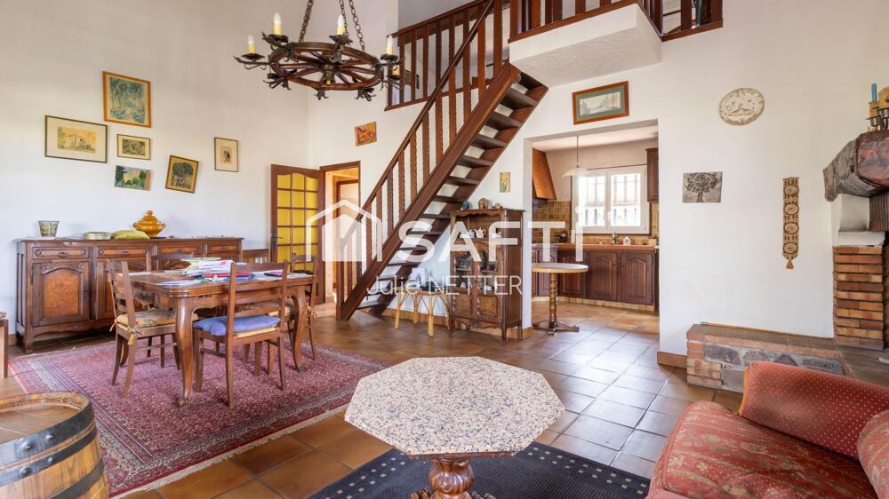 Vente Maison Maison à rénover avec beau potentiel, garage et grand sous-sol Roquebrune-sur-argens