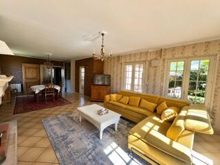  Maison à vendre 8 pièces 165 m²