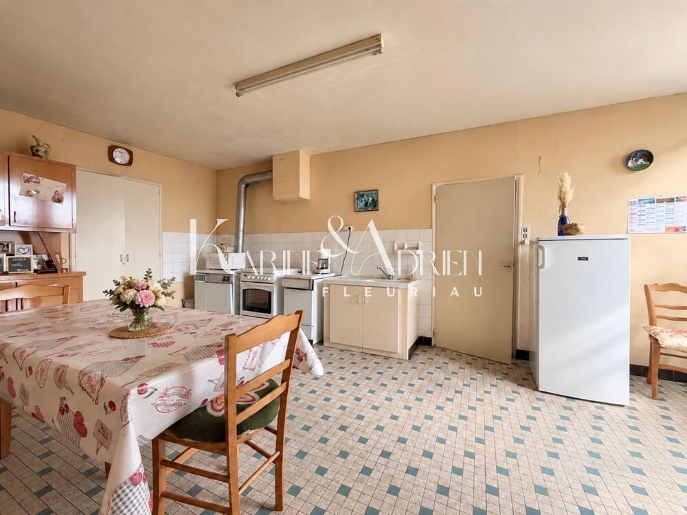 Vente Maison Beau potentiel pour cette maison en pierre à rénover ! Bourneau