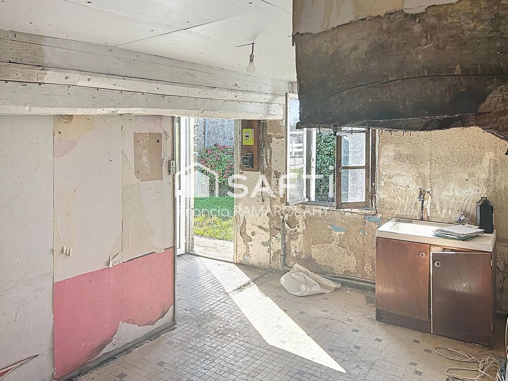 A la recherche de calme et d'authenticité ? Laissez parler votre imagination! Cette maison de campagne à rénover sur 600 m² de t