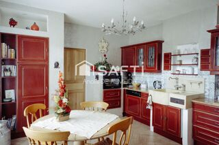  Maison � vendre 9 pi�ces 219 m�