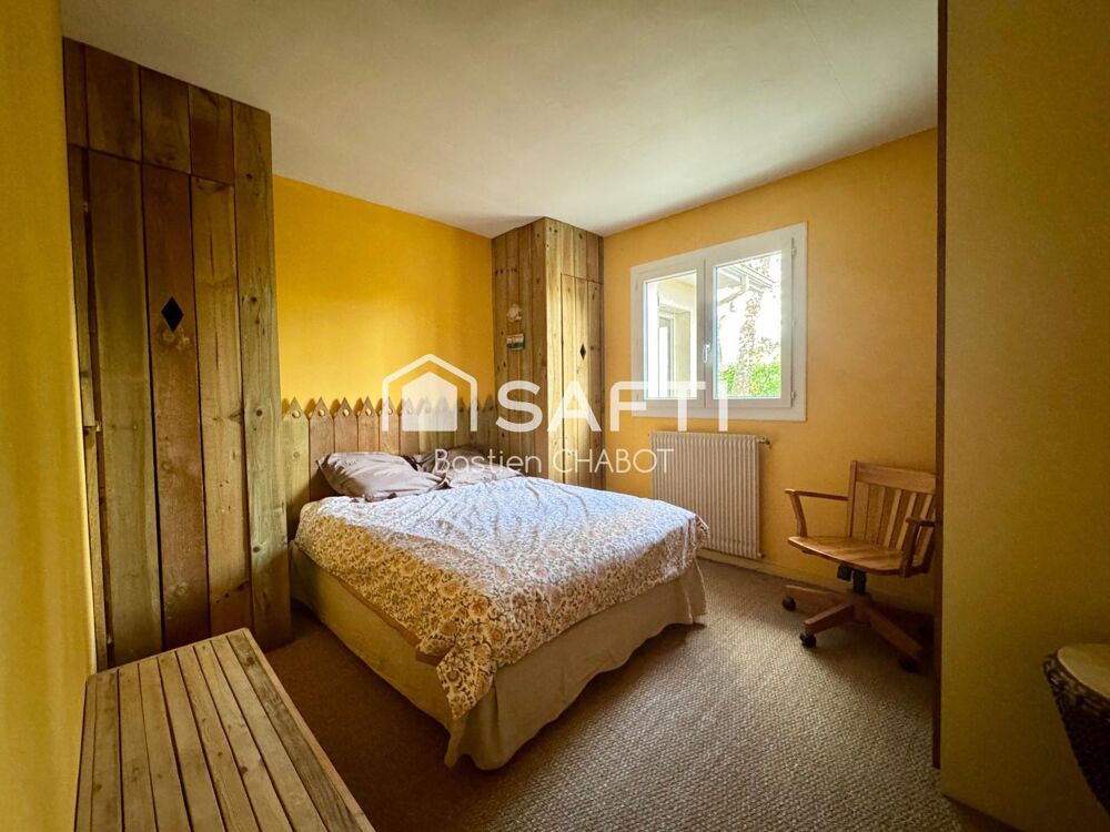 � vendre  Maison Saint-Jean-d'Illac (33127)