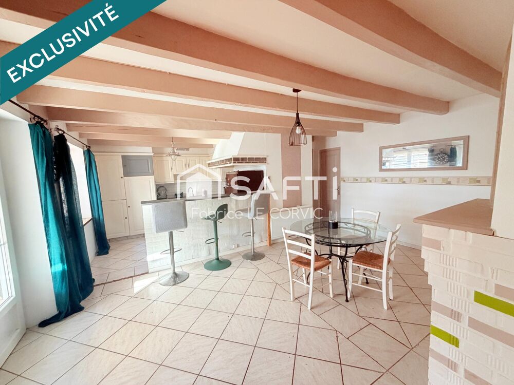 Vente Maison MAISON TRADITIONNELLE DE 110 M2, 4 CHAMBRES, SUR TERRAIN DE 5853 M2 Lantillac