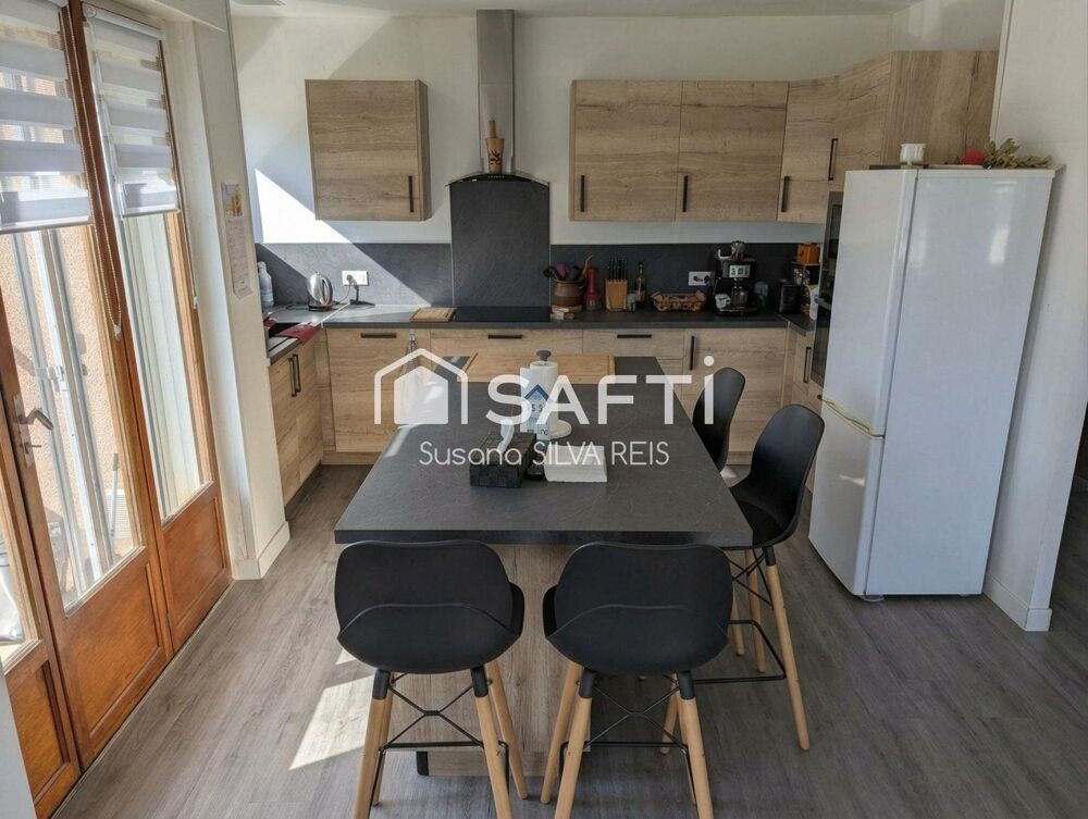 Vente Maison Maison de 118 m² habitables sur un terrain d'environ 1610 m² Lure