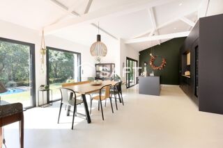  Maison à vendre 7 pièces 222 m²