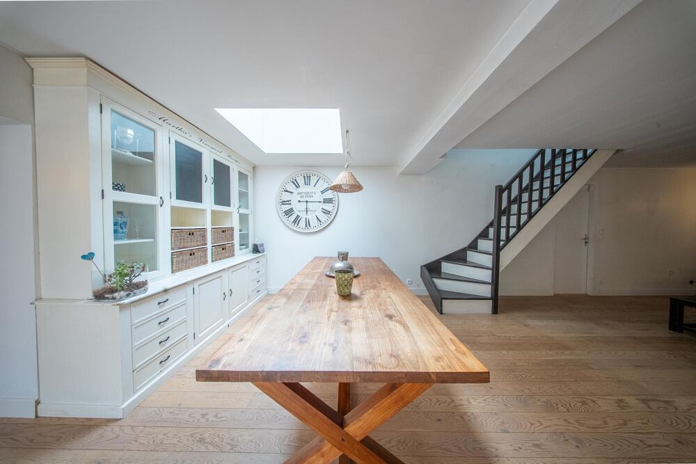 PROPRIÉTÉ DEXCEPTION  VUE SUR LE BLAVET  GRANGE DE 200 m² À FORT POTENTIEL