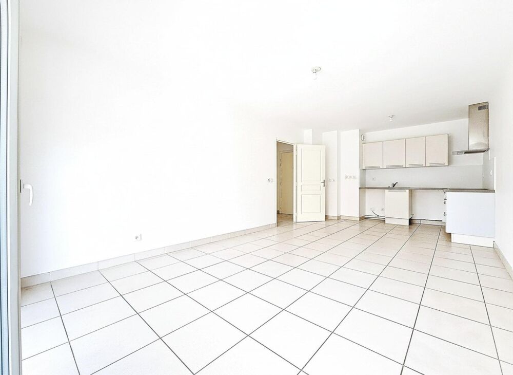 Vente Appartement Appartement 3 pièces 60 m² avec 2 parkings Marseille 11