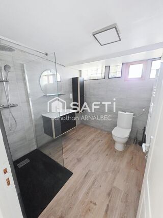  Immeuble � vendre 195 m�