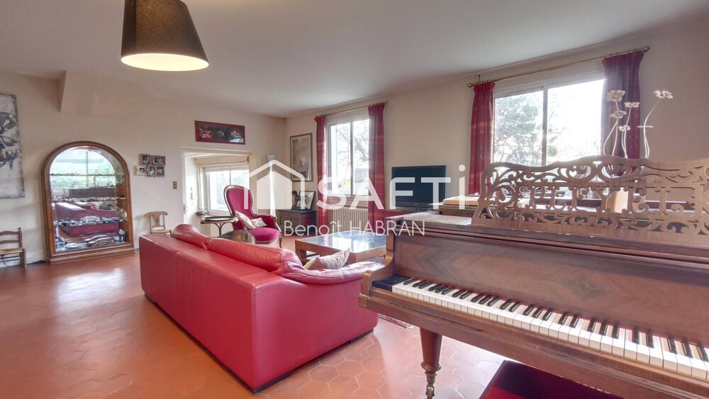 Vente Maison Maison de 235m2, 8 pièces, 4 chambres, jardin 2782m2 Orgerus