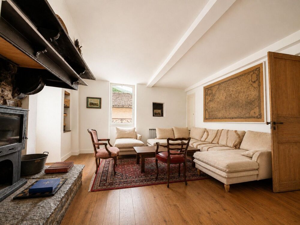 MAISON FAMILIALE de 200m² AVEC JARDIN ET GARAGE