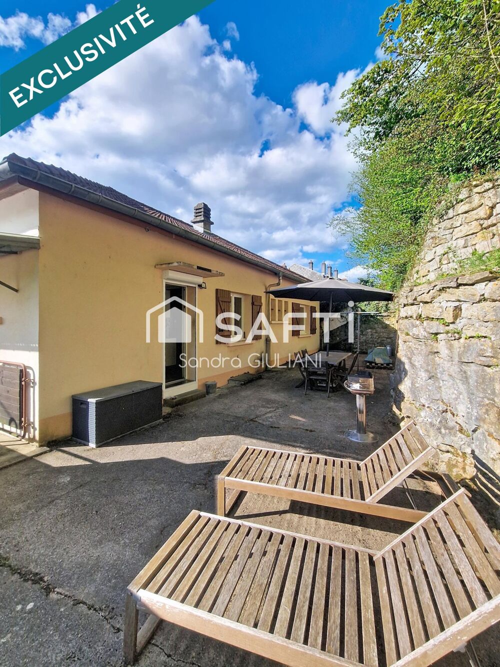 Maison individuelle avec 3 chambres et potentiel d'agrandissement, grand sous-sol, garage jardin et terrasse !