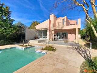  Maison � vendre 6 pi�ces 209 m�