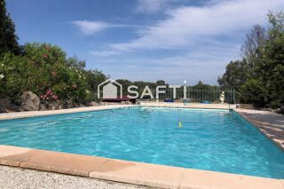  Maison à vendre 8 pièces 205 m²