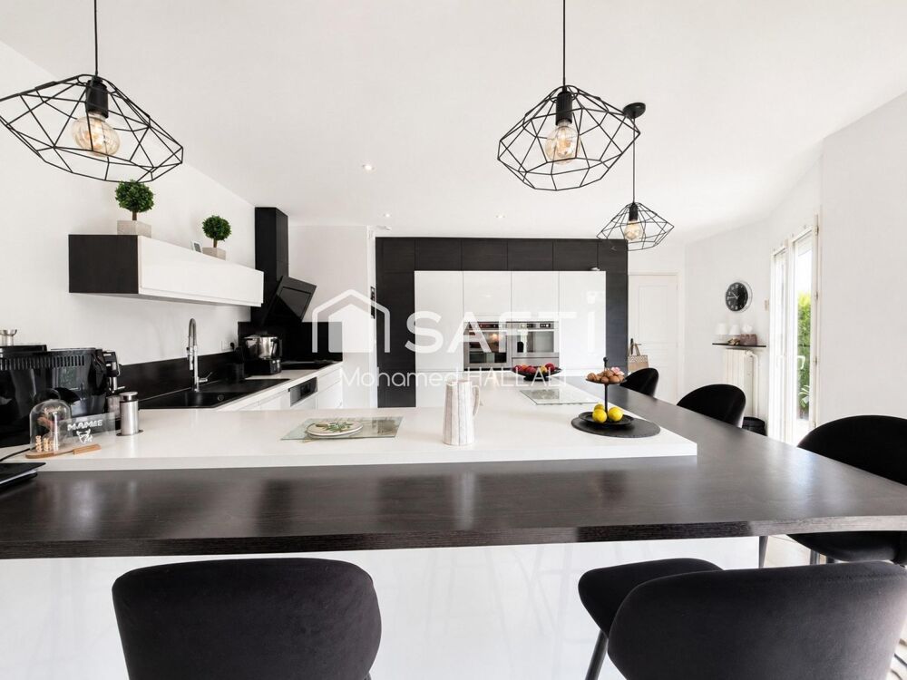 Vente Maison Maison 172 m² très au calme, piscine, 1223 m² Gujan-mestras