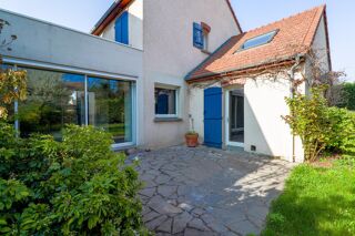  Maison à louer 8 pièces 170 m²