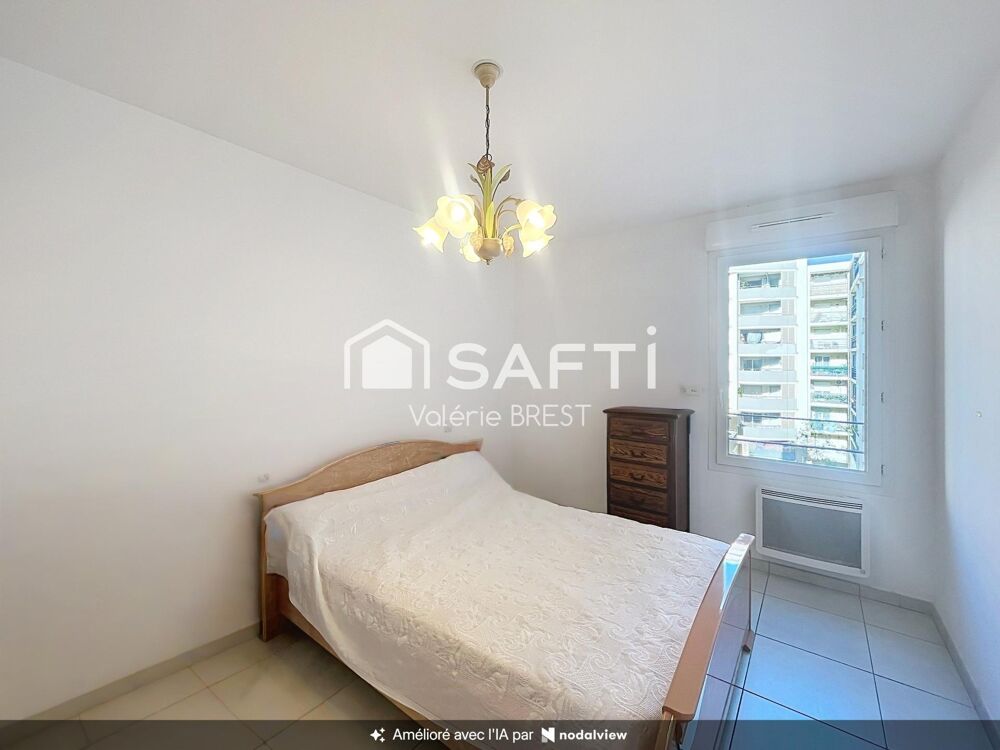 Vente Appartement 13008-Type 3 traversant  de 65m2 - Calme-Terrasse. Marseille 8