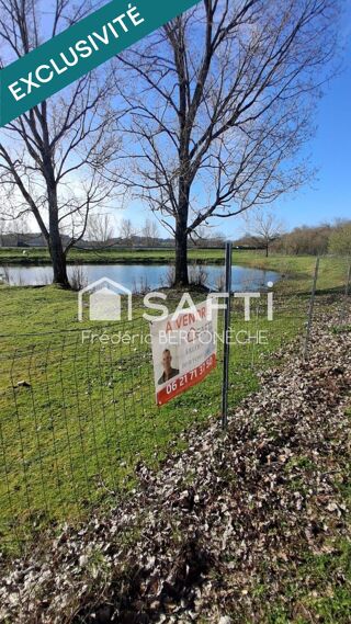  Terrain � vendre 36771 m� Saint-medard-de-guizieres