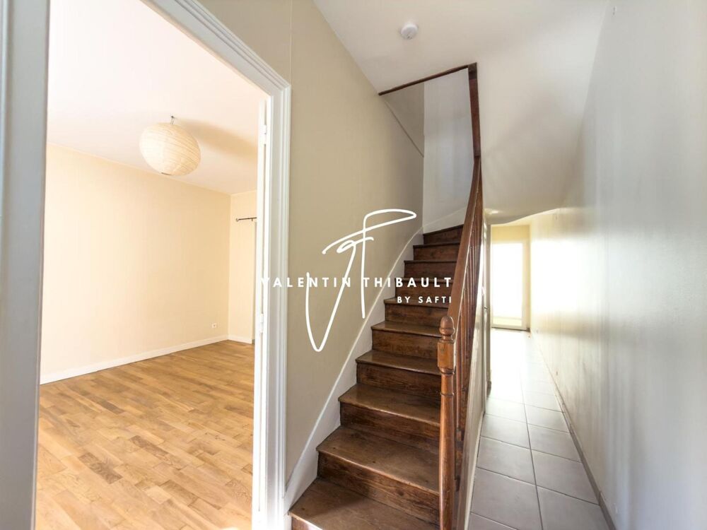 Poitiers (quartier Pont-Neuf)  Maison T2 57 m² entièrement rénovée, avec cave et cour intérieure
