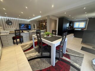  Maison à vendre 8 pièces 222 m²
