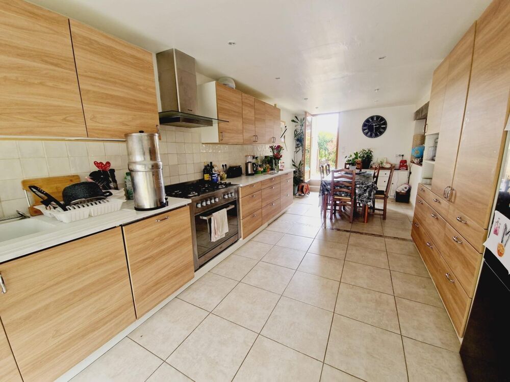 Vente Maison Maison familiale d'environ 150m² sur un terrain de 435 m² à APT Apt
