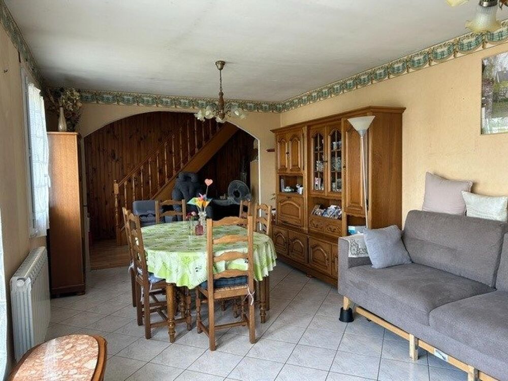 Vente Maison Situé sur le secteur D'Anet, dans un quartier calme et recherché proche des écoles, commerces Anet