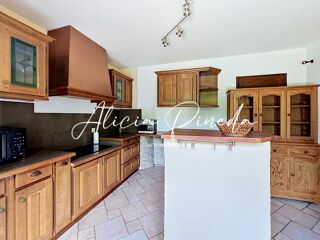  Maison à vendre 6 pièces 197 m²