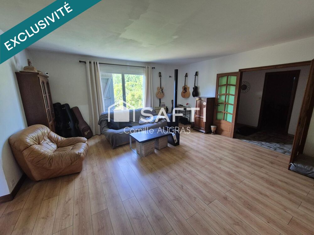 Vente Maison Maison de 236 m² sur un terrain de 2181m². Sardent