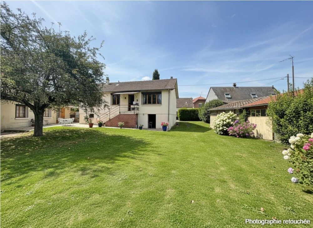 LA CLÉ DES CHAMPS  Plain-pied sur sous-sol total, terrain clos de 1 944 m²
