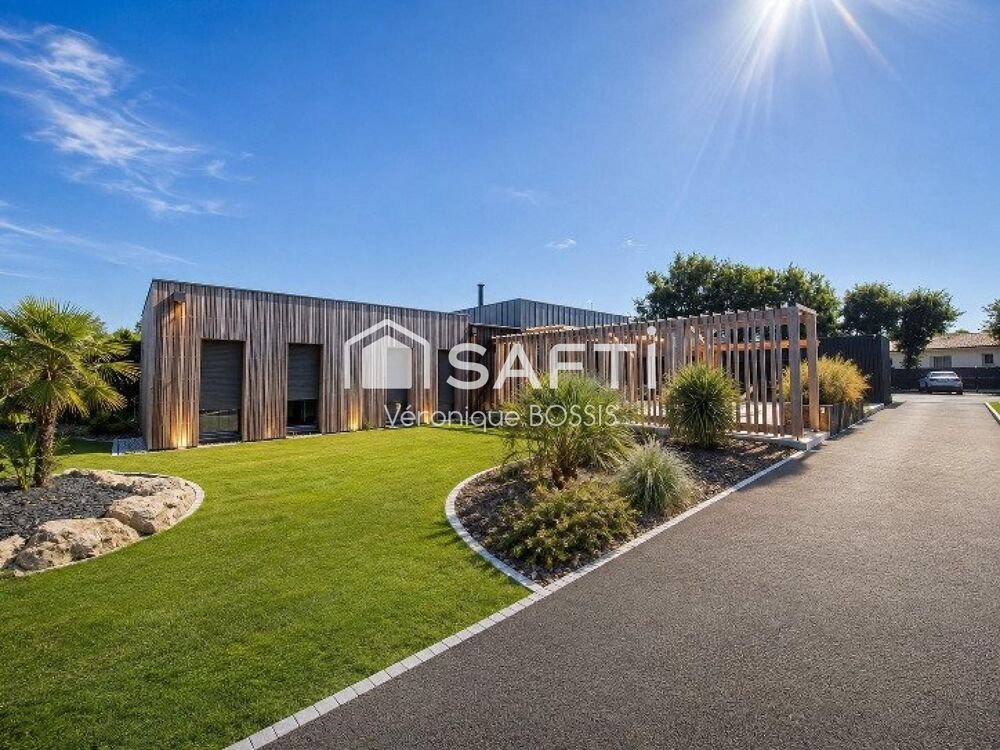 Vente Maison propriété contemporaine haut de gamme, 239m2, piscine, parcellel 1900m2 Aizenay