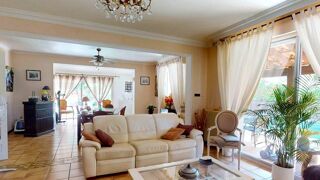  Maison � vendre 6 pi�ces 220 m�