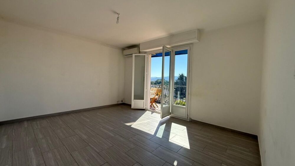 Appartement T3 + parking + balcon