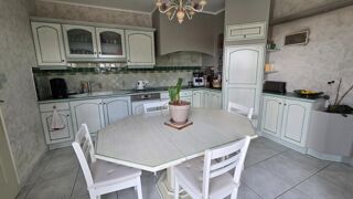  Maison  vendre 5 pices 144 m