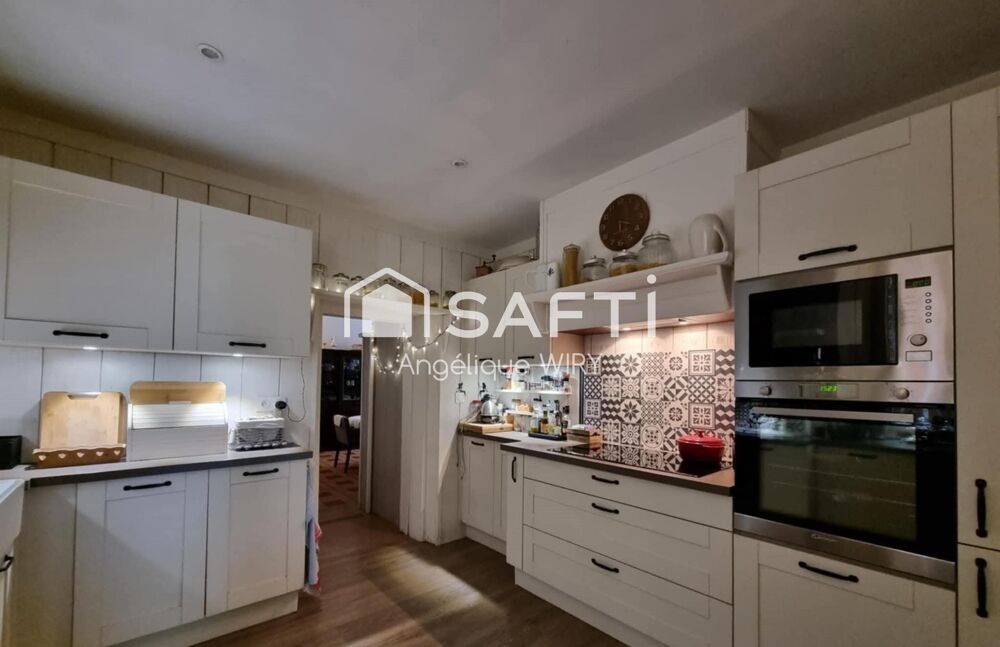 Vente Maison Description de cette maison de 270m² avec piscine Puntous