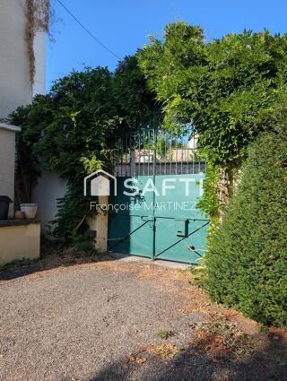  Maison à vendre 15 + pièces 396 m²
