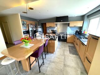  Maison � vendre 12 pi�ces 518 m�