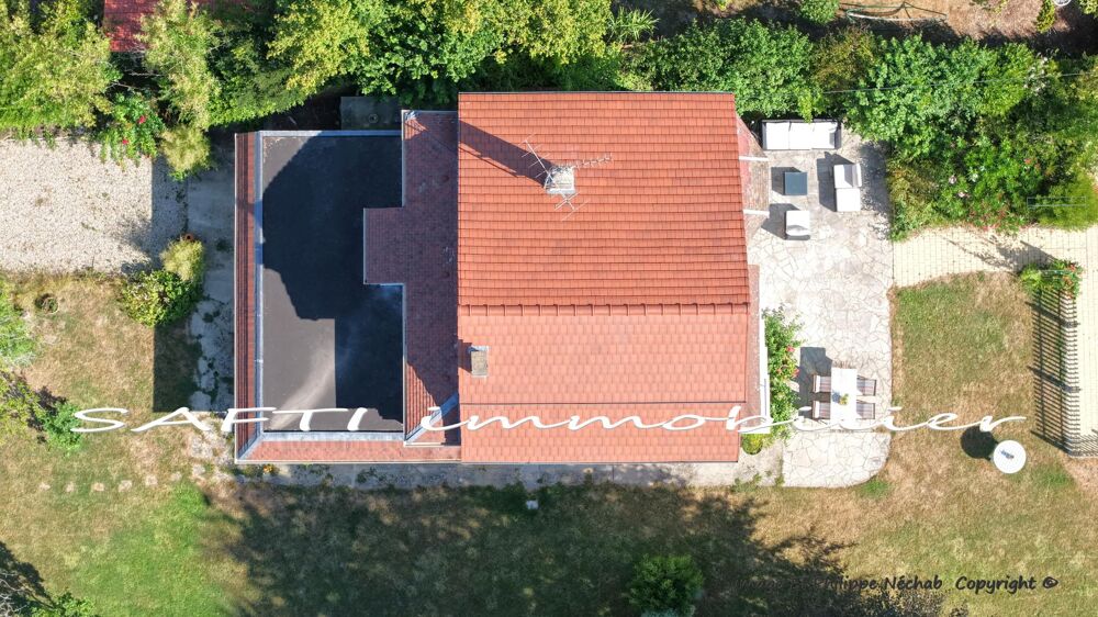 Maison de charme de 140m2 sur 1600m2 de terrain arboré et paysagé / vue panoramique sur la vallée de la Seine / 4 chambres / pis