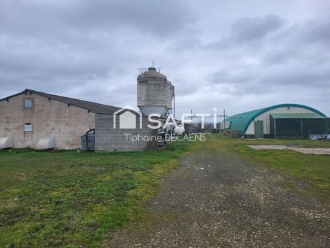 Ancienne exploitation agricole (lapin), 2 b&acirc;timents sur la propri&eacute;t&eacute;. 56000 86200 Loudun