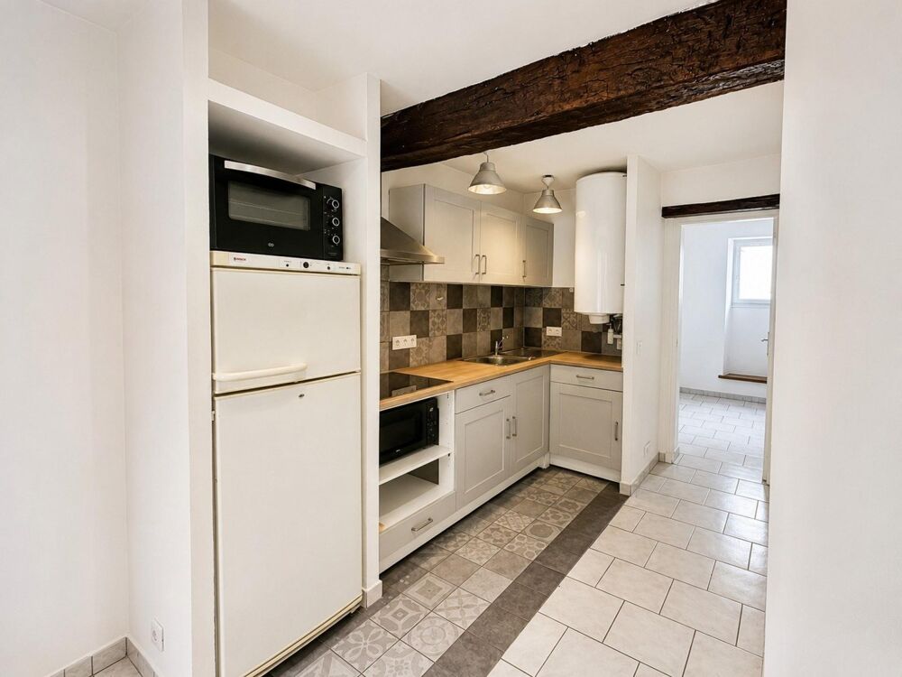 APPARTEMENT LUMINEUX - 2 PIECES avec VUE DEGAGEE
