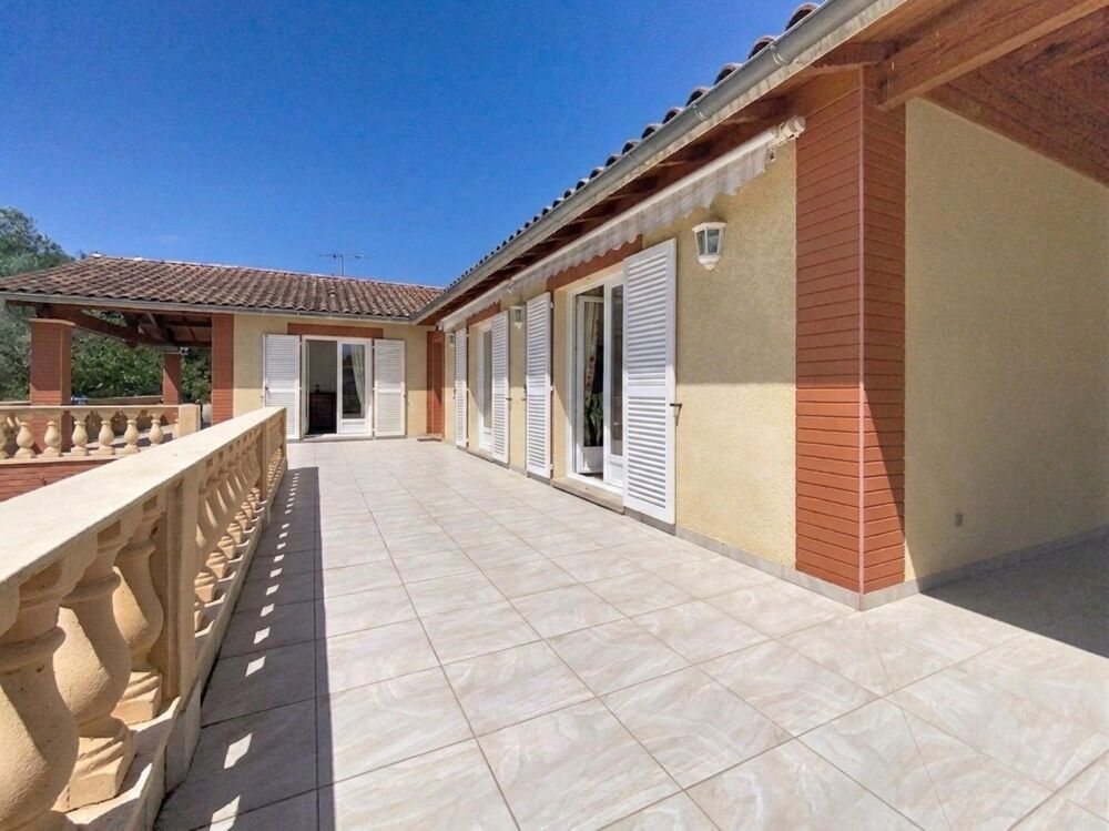 Vente Maison maison familiale un bel extérieur avec piscine Montesquieu-volvestre