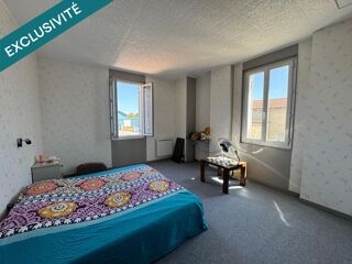  Maison  vendre 10 pices 400 m
