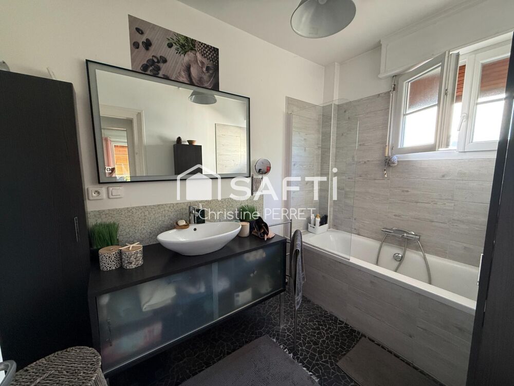 Vente Appartement Appartement T4 , 3e étage avec garage et cellier Bordeaux