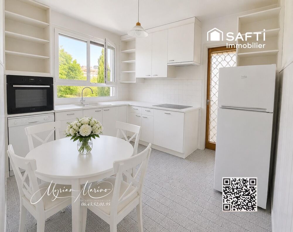 Vente Maison Saint-Aygulf – Villa 8 pièces de 248 m² avec vue mer, 6 chambres, double garage et terrain de 1 000 m² Saint-aygulf