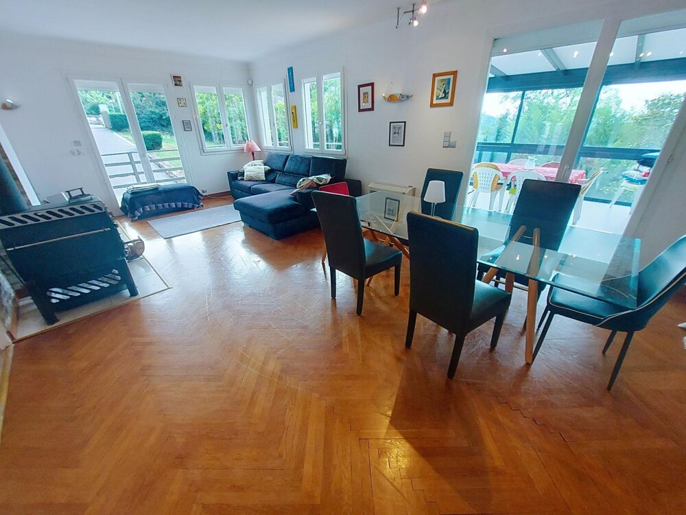 Vente Maison La maison familiale idéale dans un écrin de verdure ! Jouhe