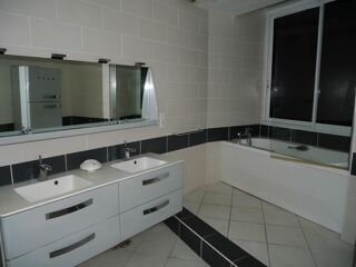  Maison � vendre 8 pi�ces 220 m�