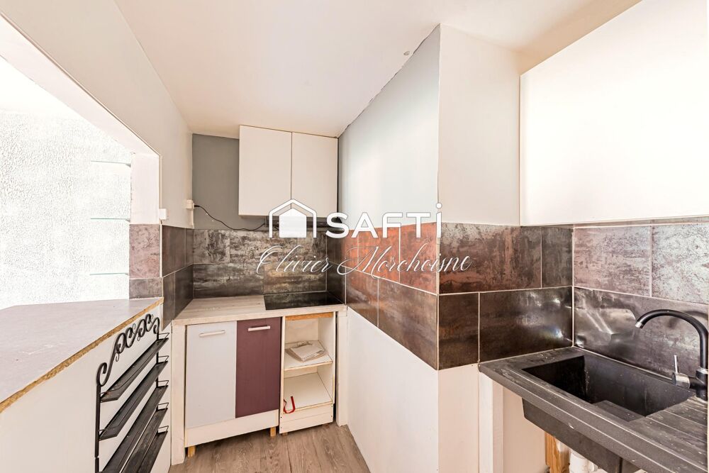 Maison 3 niveaux à rénover au coeur de Maisse