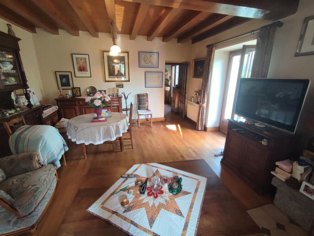 Vente Maison Maison d'environ 130 m2 Saint-saud-lacoussiere