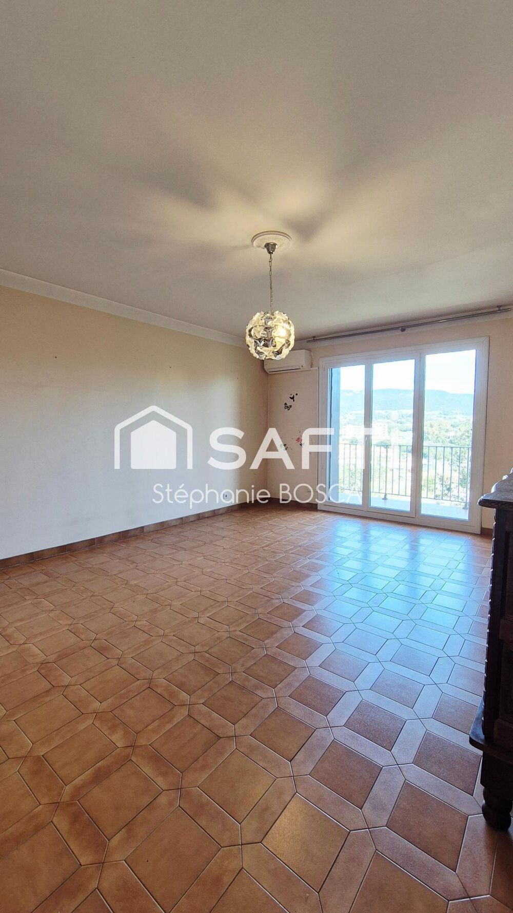Vente Appartement GRAND T3 TRAVERSANT - BEAUX VOLUMES - VUE DEGAGEE Ajaccio