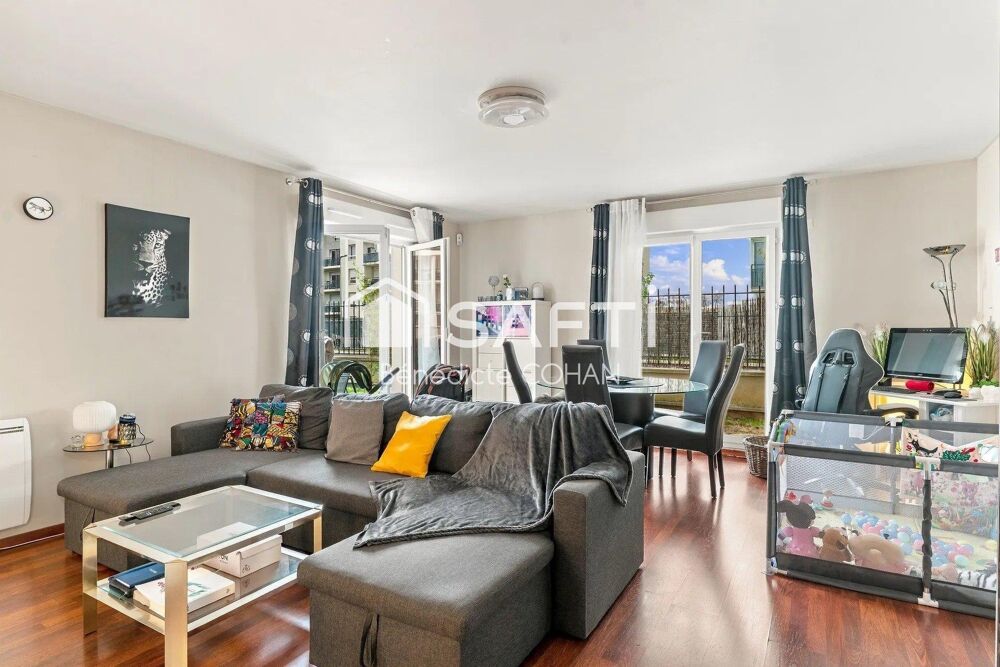 Vente Appartement T3 en rez-de-chaussée avec terrasse et place de parking Luce